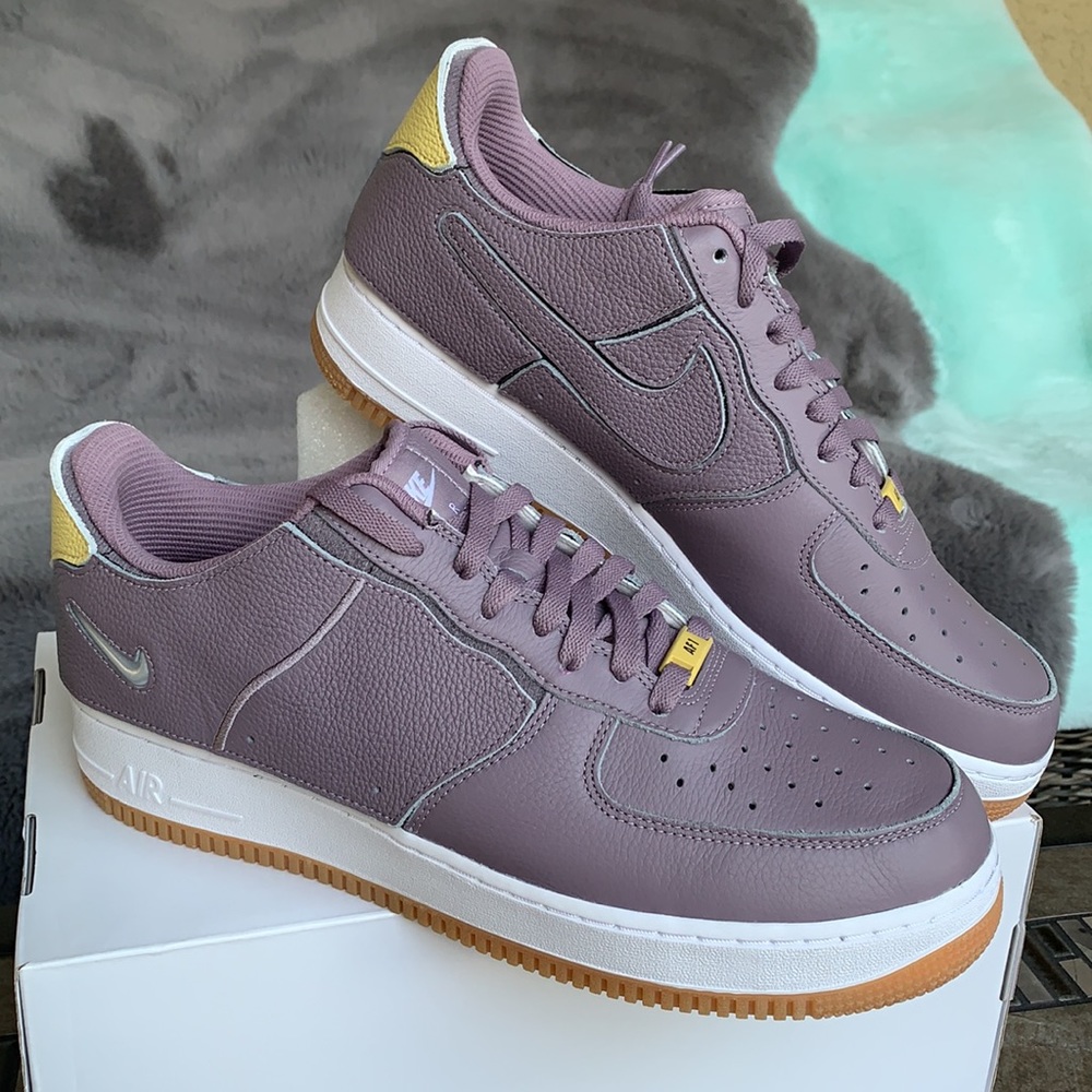 NIKE ID CUSTOM AIR FORCE 1 MENS - Picture 6 of 16